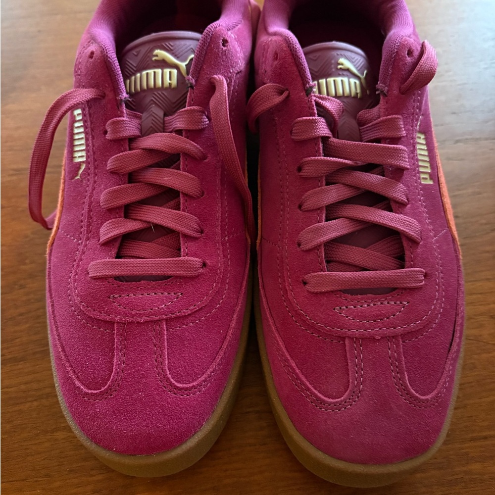 Puma Women's Suede Sneakers in Berry with Orange Stripe - Picture 2 of 6
